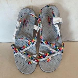 One pair of Skechers sandals